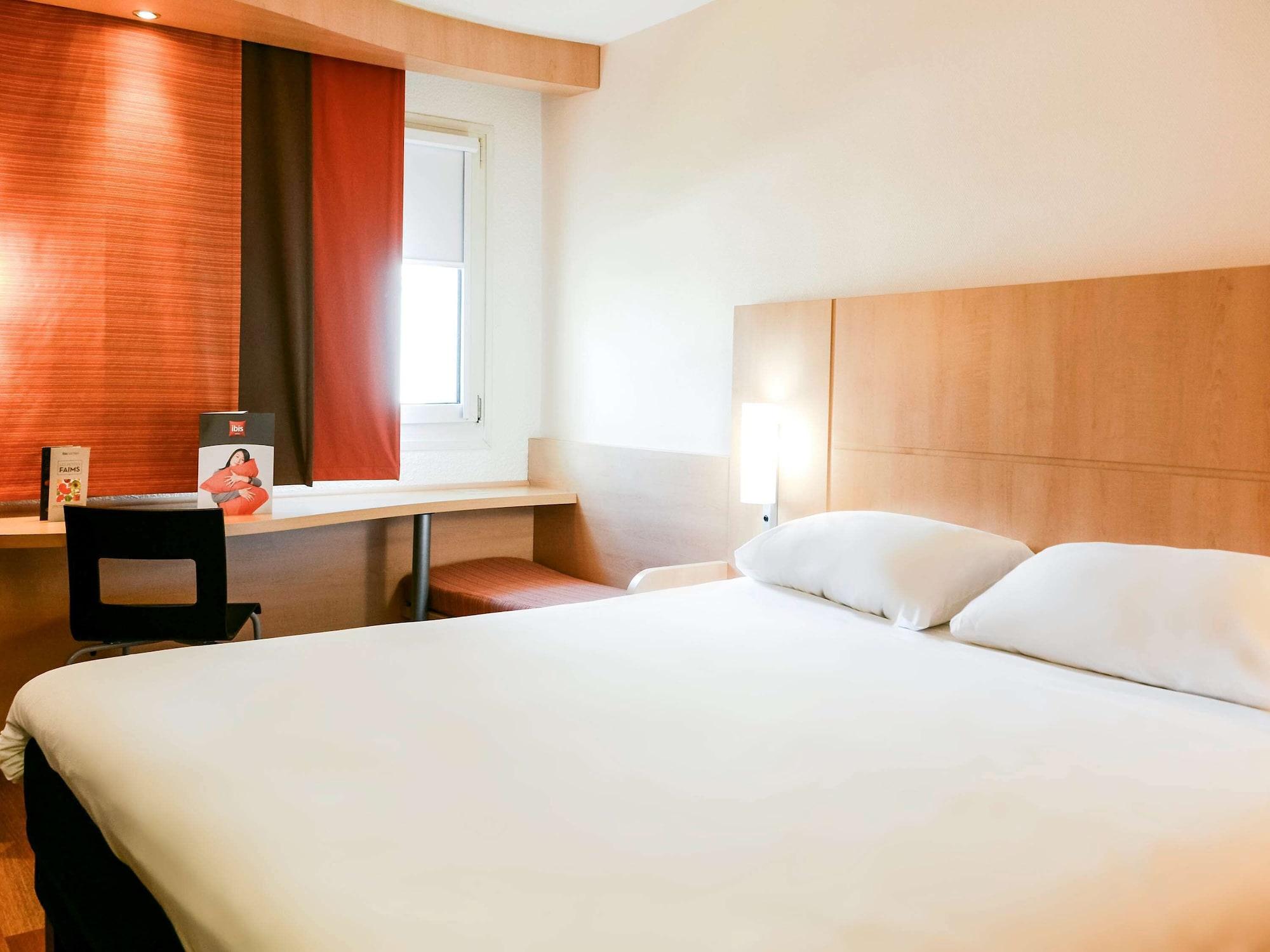 Hotel Ibis Nevers Bagian luar foto
