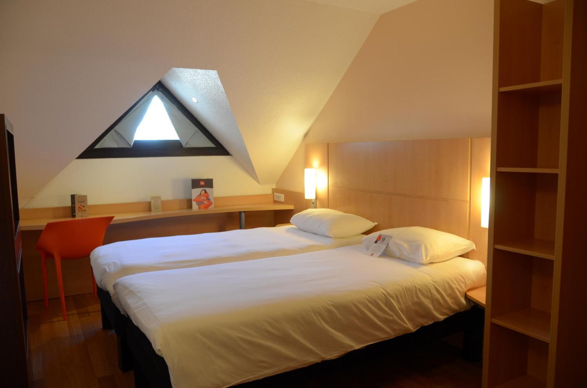 Hotel Ibis Nevers Bagian luar foto
